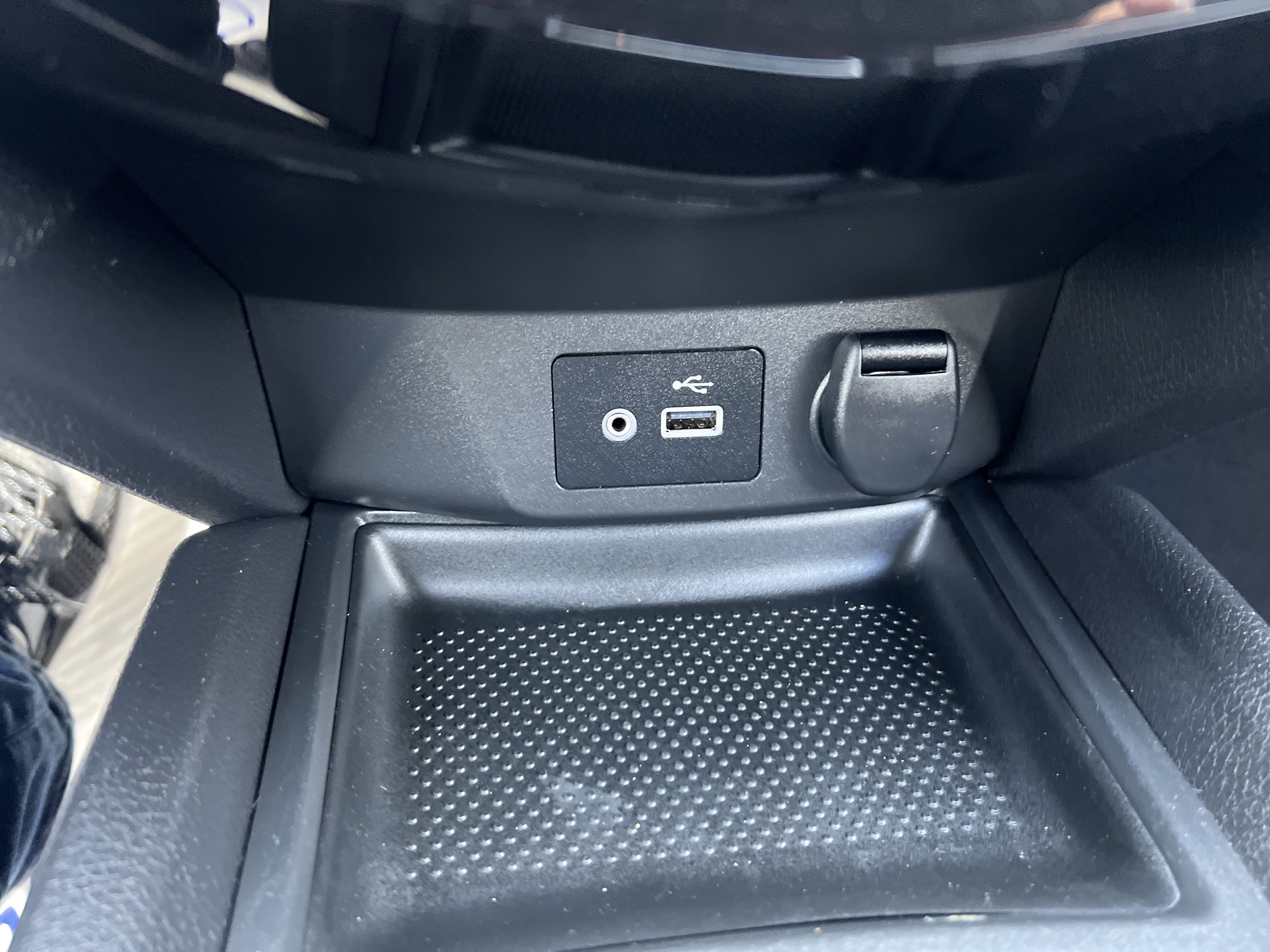 Used 2019 Nissan Rogue S w/ Special Edition Package image 18