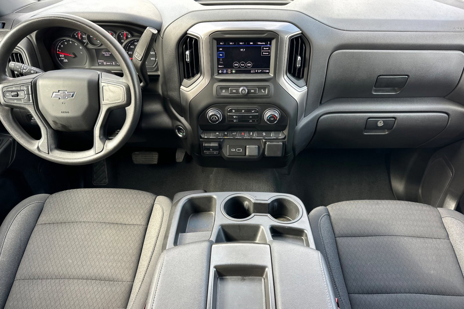 Used 2025 Chevrolet Silverado 1500 Custom Trail Boss w/ Dark Appearance Package image 13