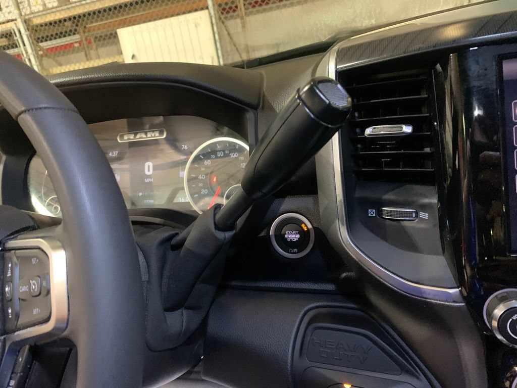 Used 2025 RAM 3500 Big Horn AWD/4WD image 24