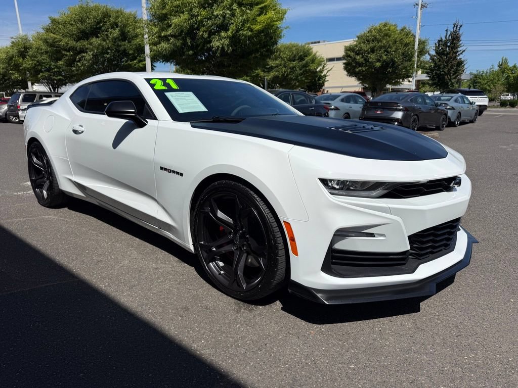 Used 2021 Chevrolet Camaro SS RWD image 7