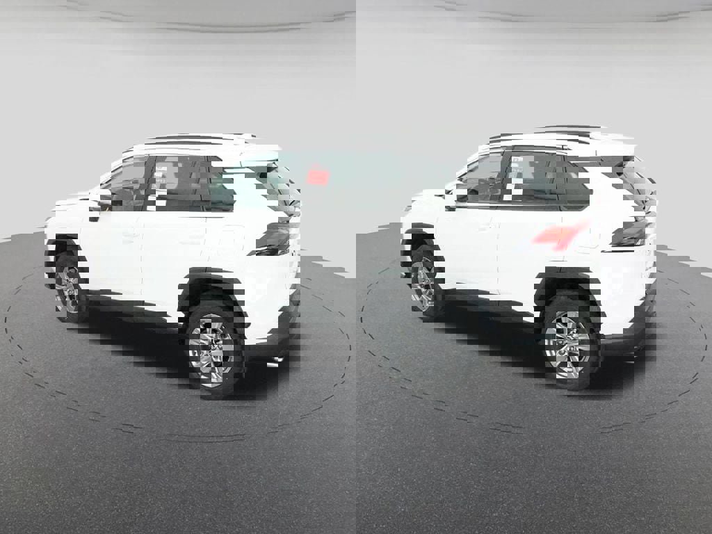New 2025 Toyota RAV4 XLE image 4