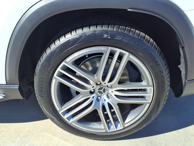 New 2026 Mercedes-Benz GLS 450 4MATIC image 24