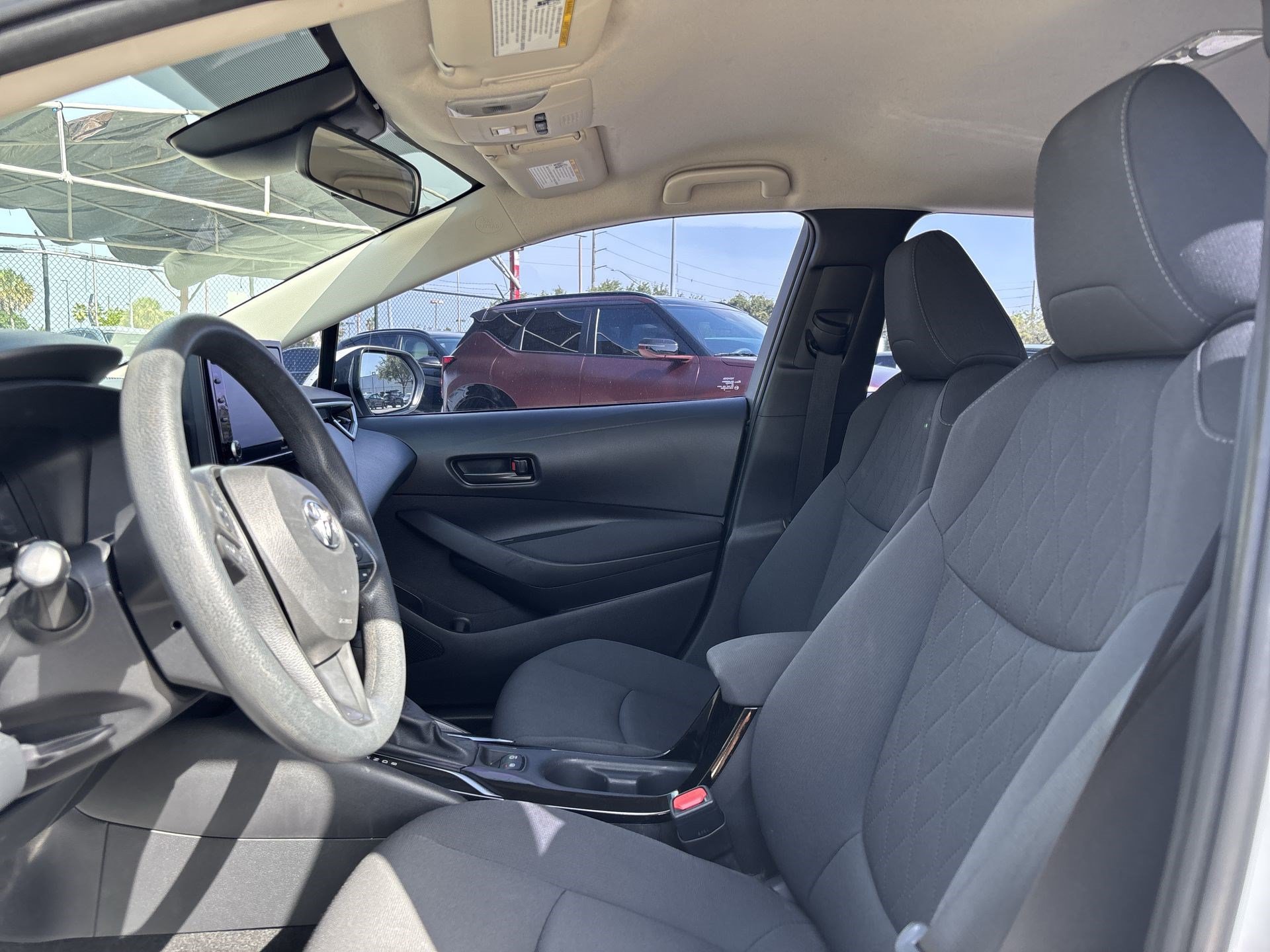 Used 2022 Toyota Corolla LE FWD image 13