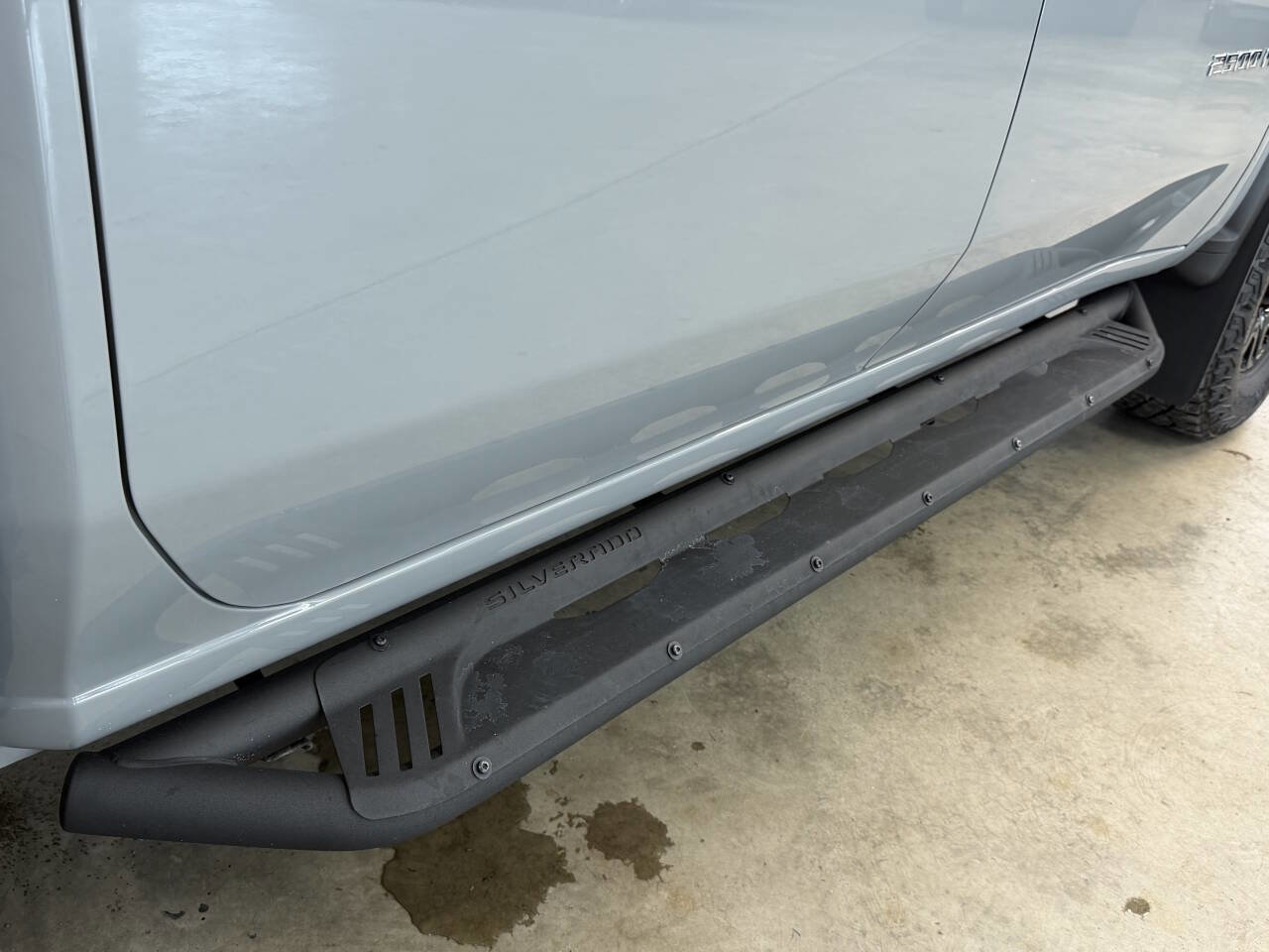 Used 2025 Chevrolet Silverado 2500 ZR2 w/ Technology Package image 12