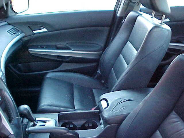 Used 2010 Honda Accord EX-L image 18