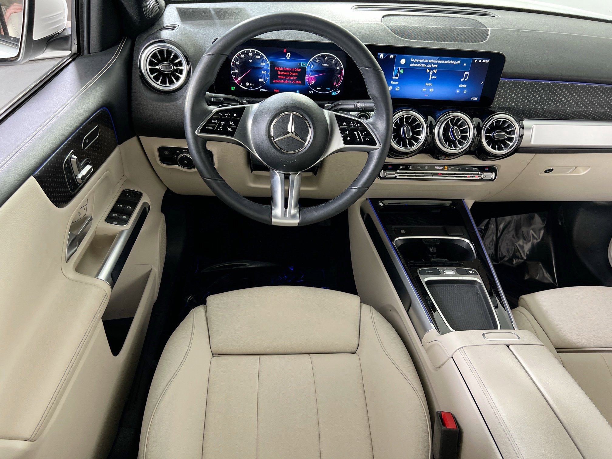 Used 2024 Mercedes-Benz GLB 250 4MATIC image 21