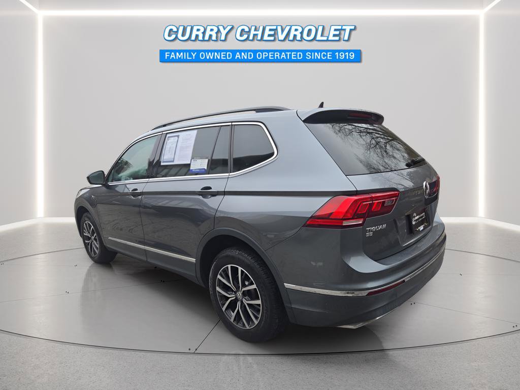 Used 2018 Volkswagen Tiguan SE w/ Panoramic Sunroof Package image 15