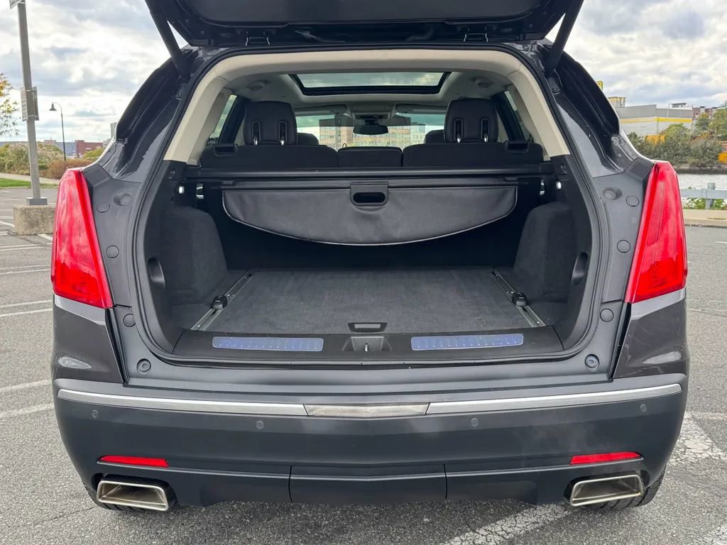 Used 2019 Cadillac XT4 Sport w/ Cold Weather Package image 30