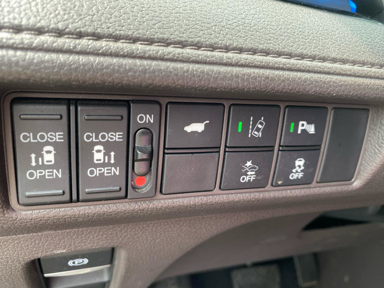 Used 2019 Honda Odyssey Elite image 17
