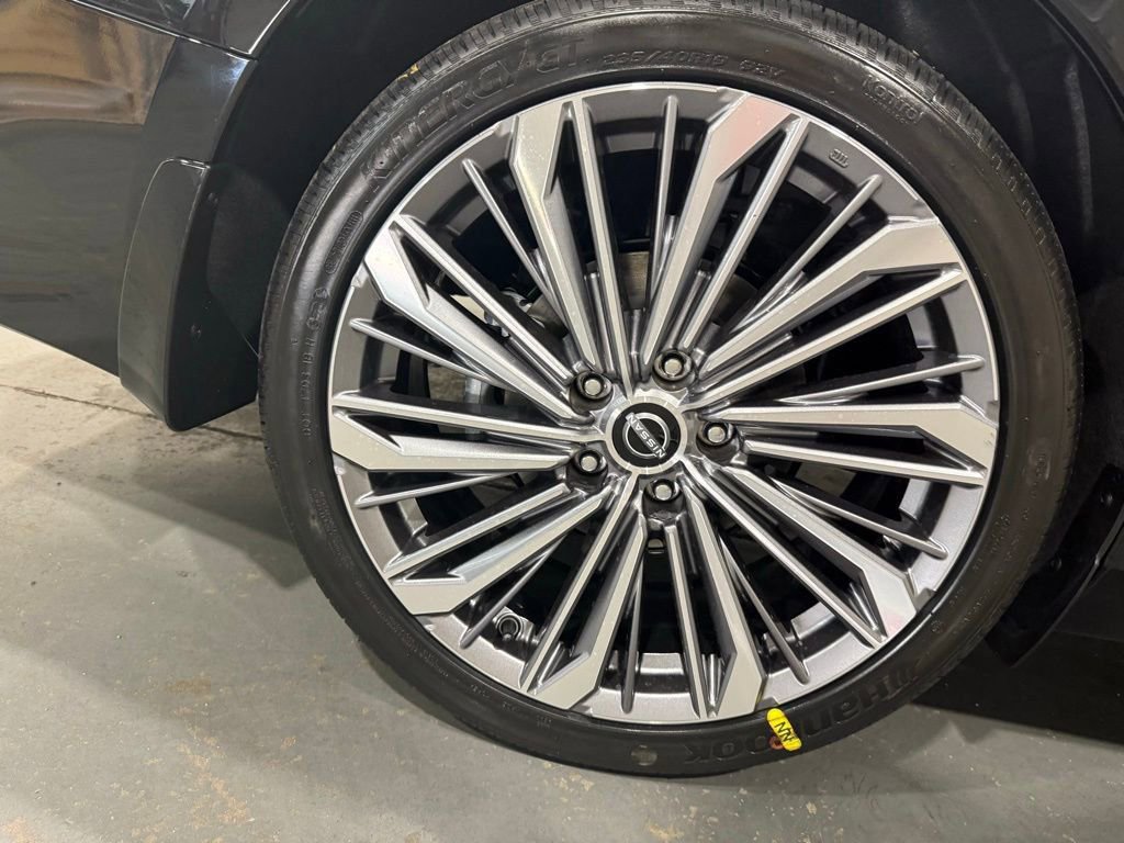 New 2025 Nissan Altima 2.5 SL image 10