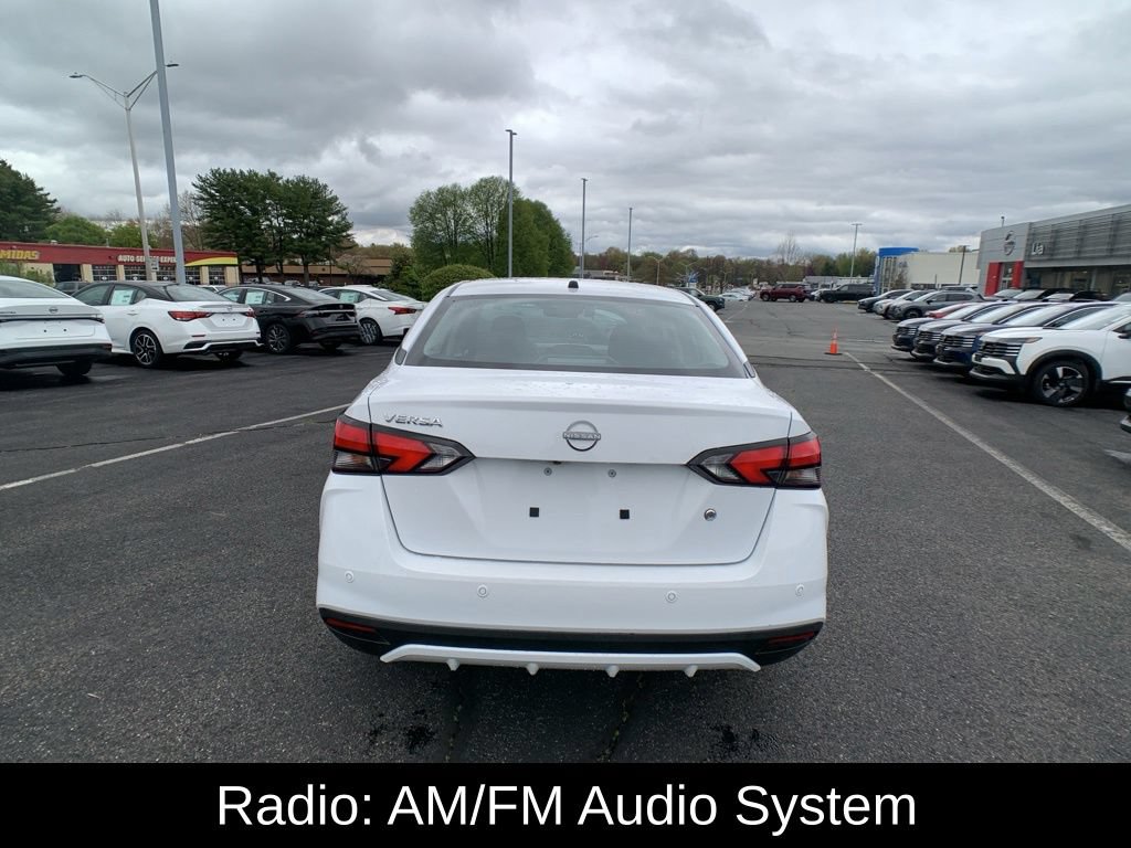 Used 2025 Nissan Versa S FWD image 4