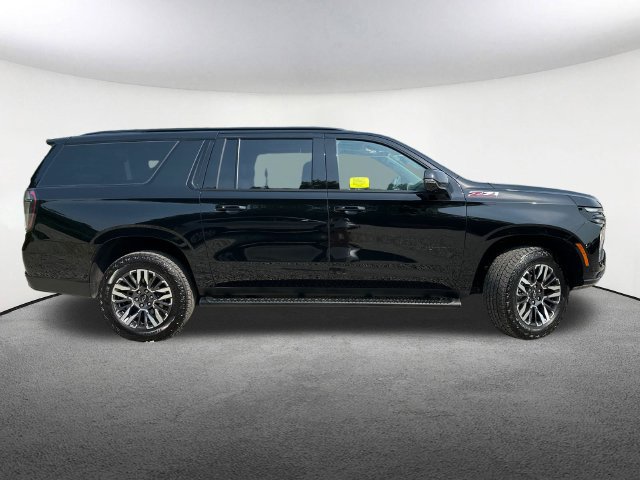Used 2026 Chevrolet Suburban Z71 w/ Comfort Package AWD/4WD image 15