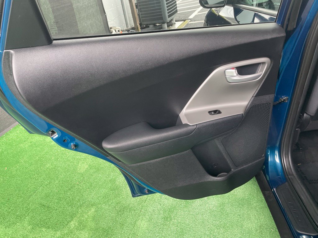 Used 2018 Kia Niro LX FWD image 38