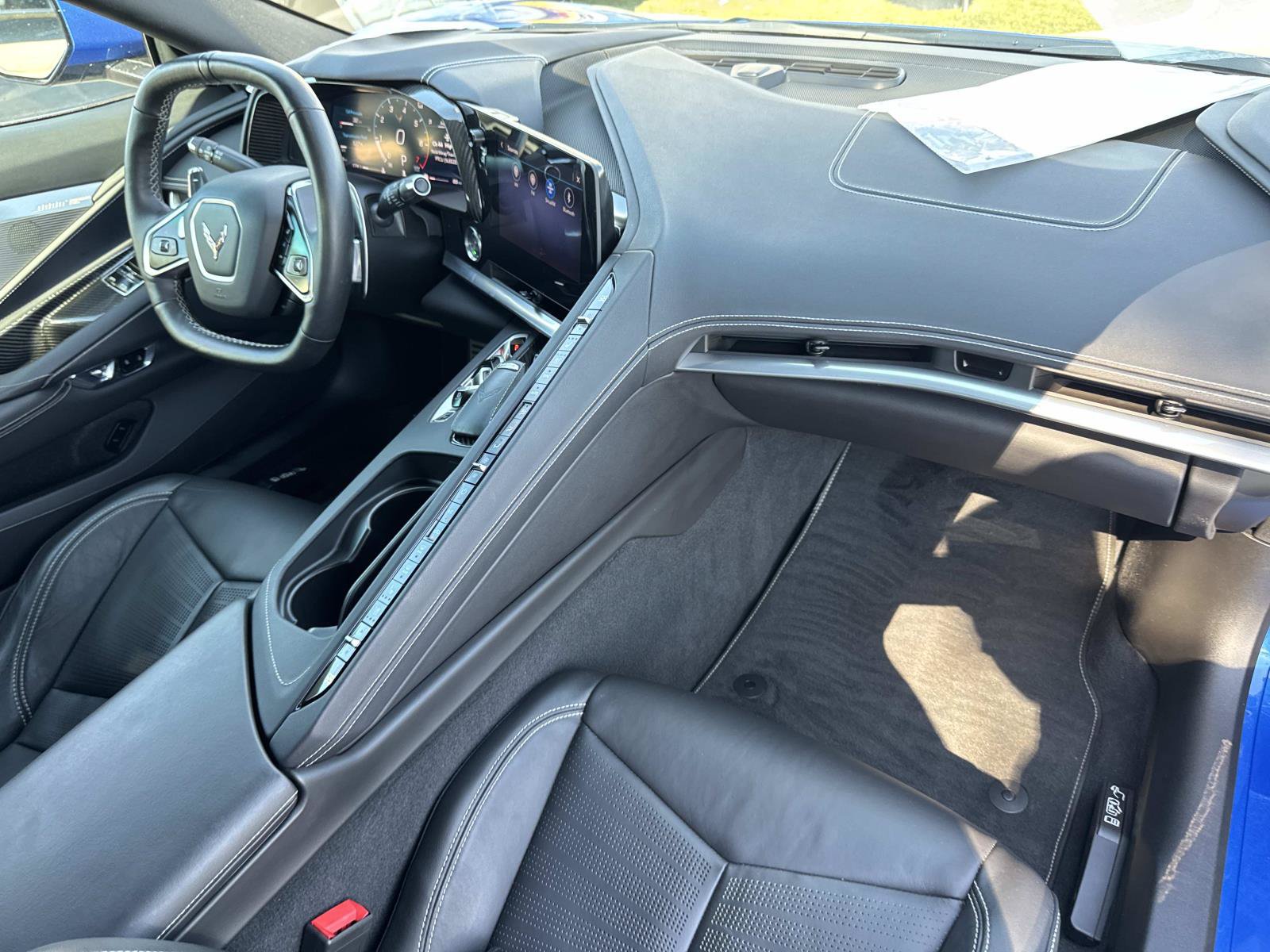 Used 2022 Chevrolet Corvette Stingray Preferred Cpe w/ Z51 Performance Package RWD image 30