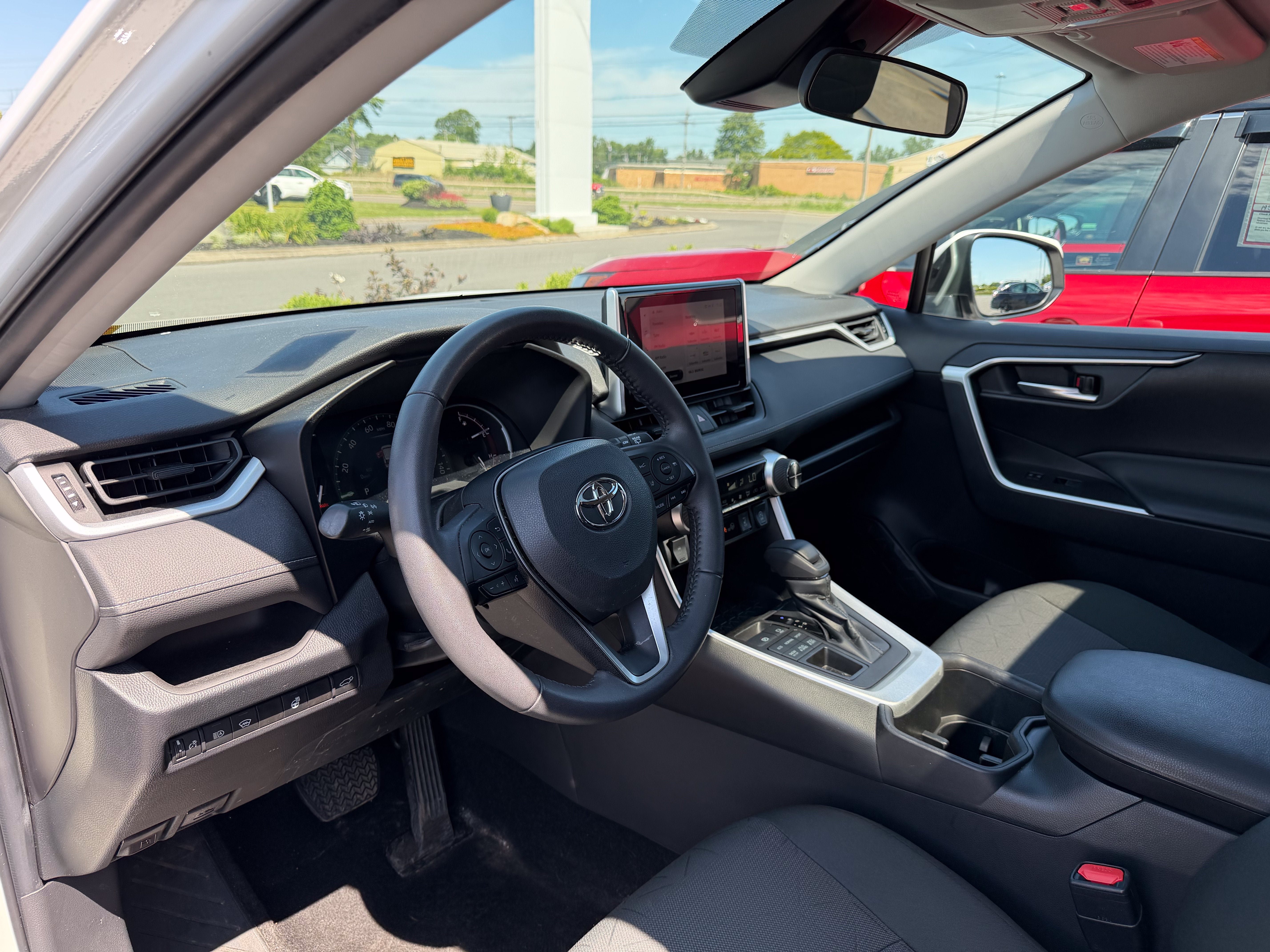 Used 2023 Toyota RAV4 XLE w/ Convenience Package AWD/4WD image 9