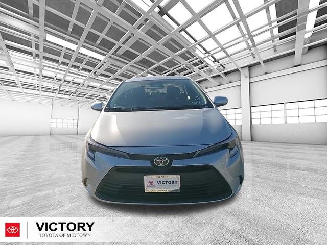 Used 2026 Toyota Corolla LE image 9
