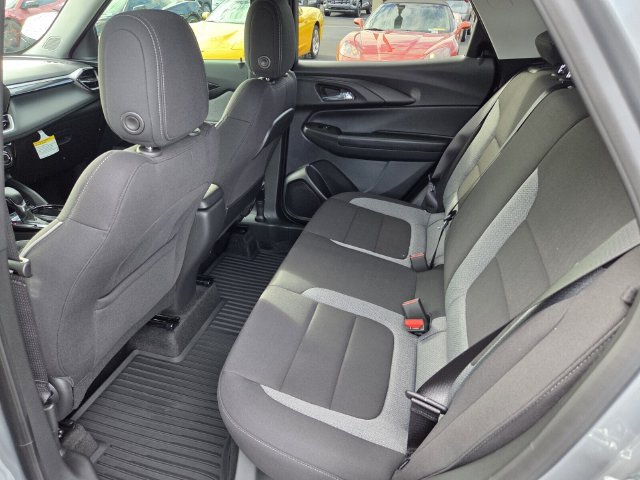 New 2026 Chevrolet TrailBlazer LT w/ LT Cold Weather Package FWD image 7