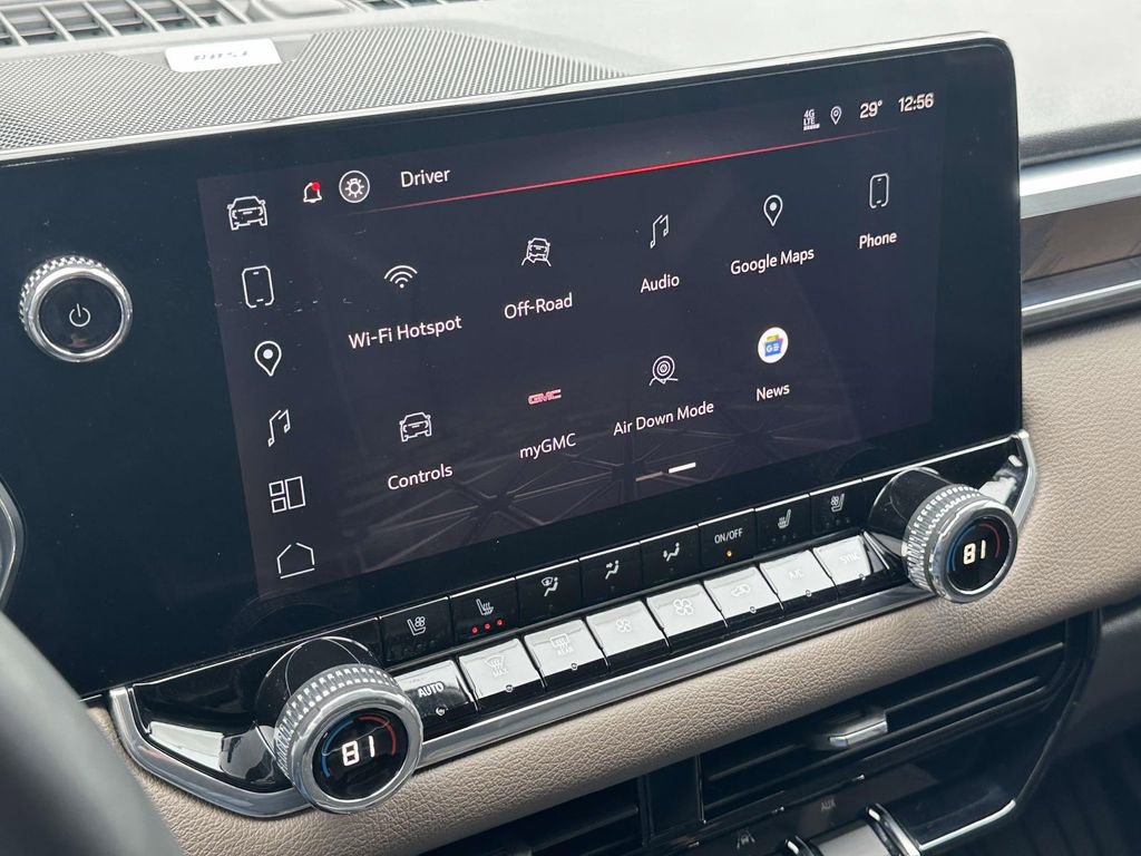 Used 2024 GMC Canyon Denali image 28