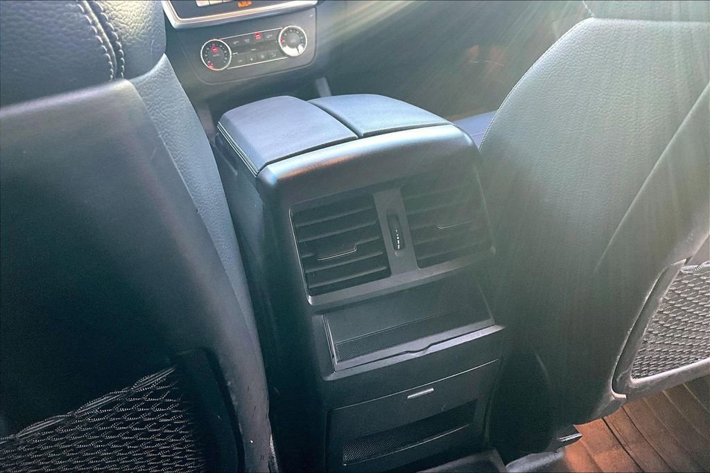 Used 2016 Mercedes-Benz GL 320 BlueTEC 4MATIC image 10