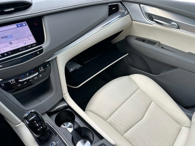 Used 2024 Cadillac XT5 Premium Luxury AWD/4WD image 37