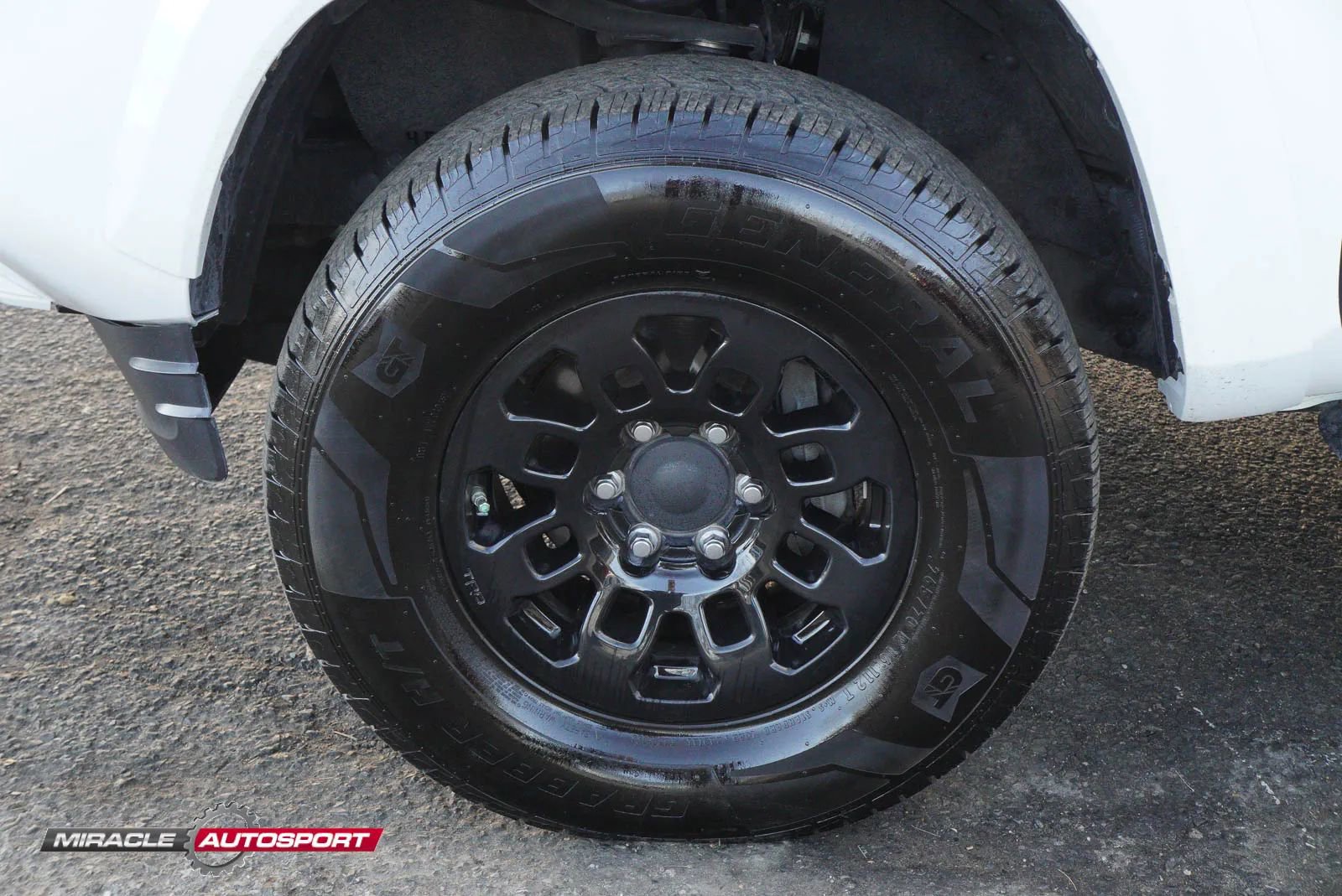 Used 2023 Toyota Tacoma TRD Sport w/ Advanced Technology Package image 13