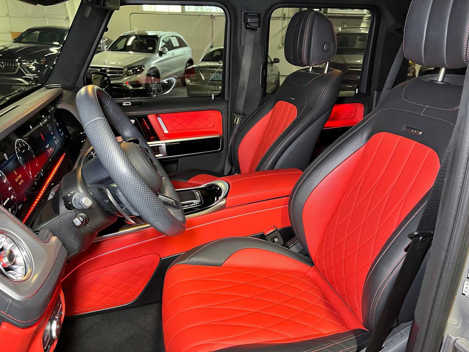 Used 2025 Mercedes-Benz G 63 AMG 4MATIC image 28