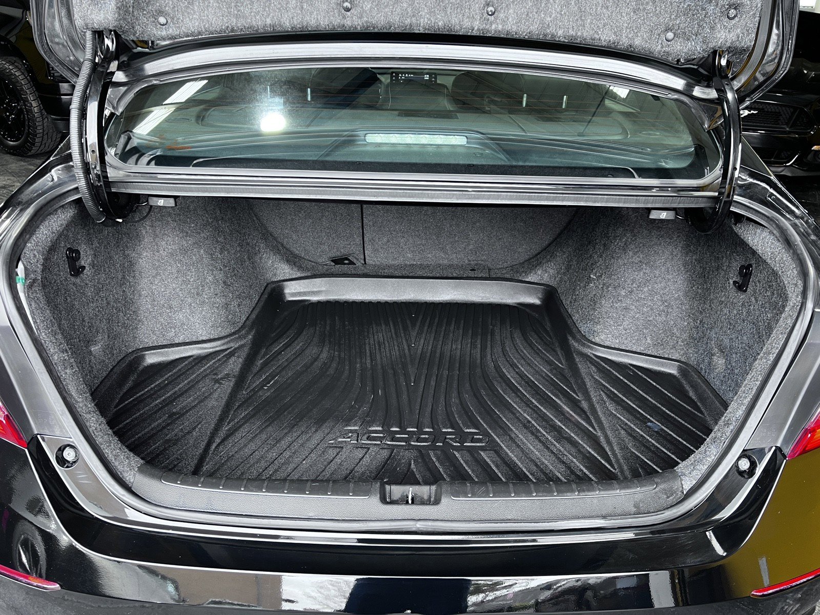 Used 2022 Honda Accord Sport image 24