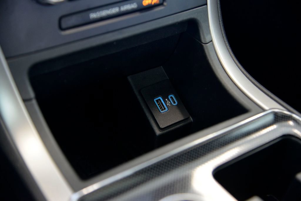 Used 2021 Ford Edge ST-Line AWD/4WD image 25