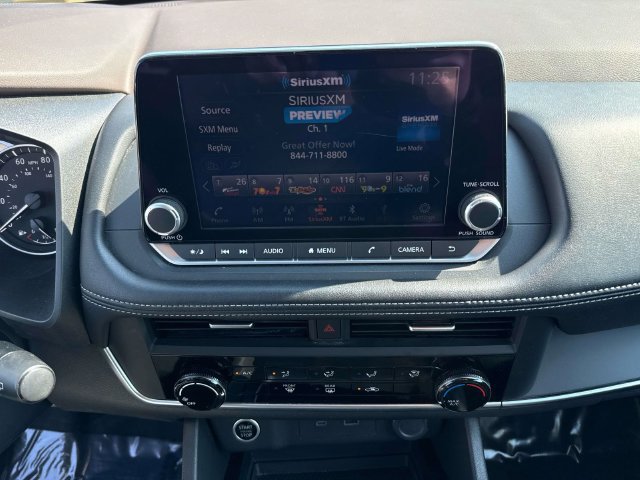 Used 2023 Nissan Rogue S AWD/4WD image 28