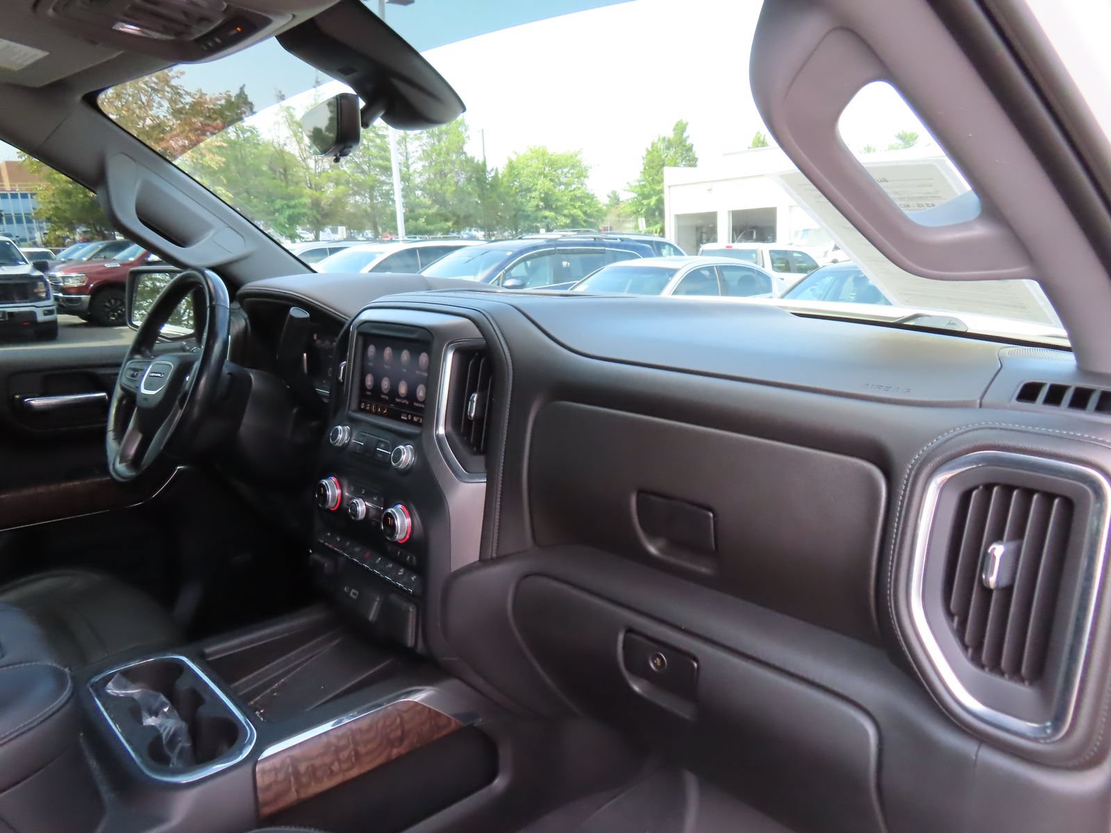 Used 2019 GMC Sierra 1500 Denali w/ Denali Ultimate Package AWD/4WD image 21