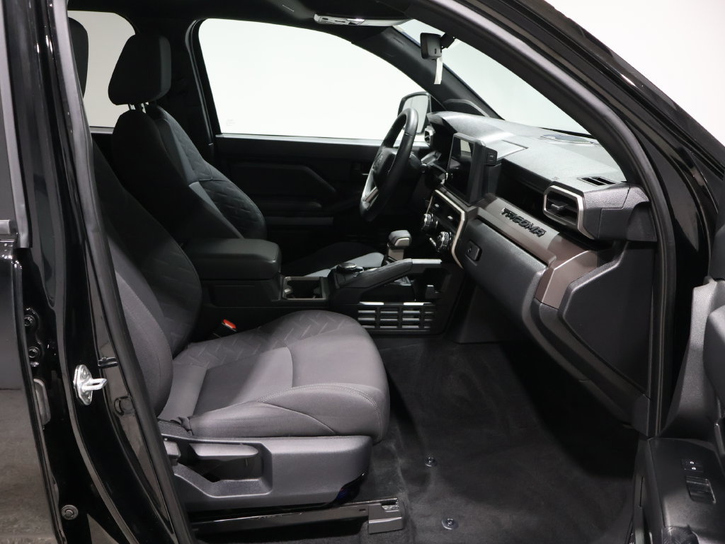 Used 2024 Toyota Tacoma SR5 AWD/4WD image 21