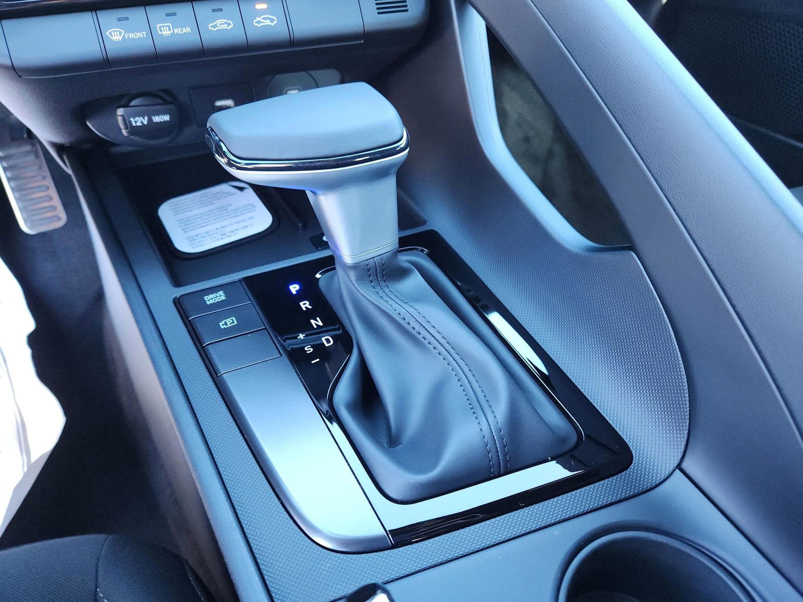 New 2026 Hyundai Elantra Sport image 18