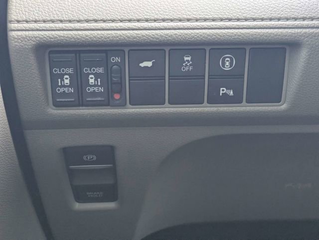 Used 2022 Honda Odyssey Touring image 25