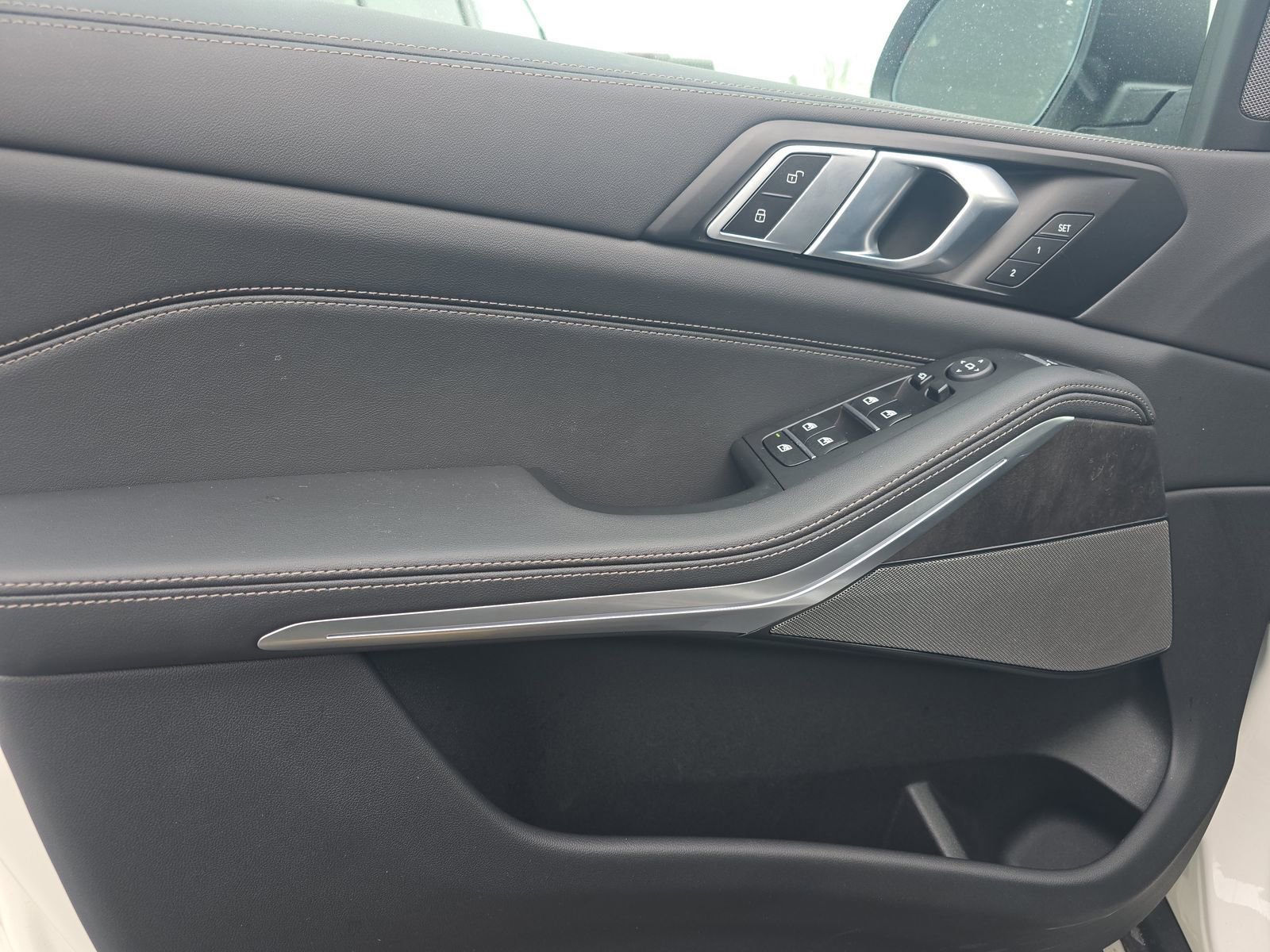 Used 2026 BMW X5 sDrive40i image 26