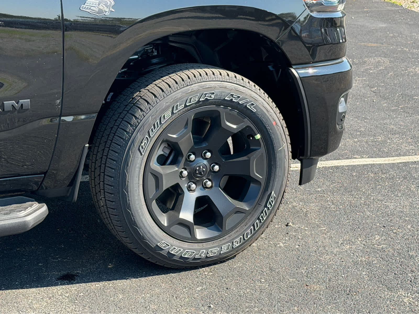 New 2027 RAM 1500 Express AWD/4WD image 7