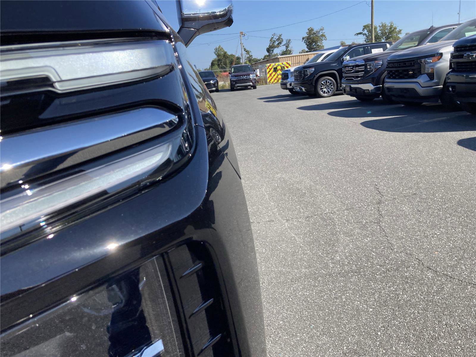 New 2026 Chevrolet Suburban Premier image 10