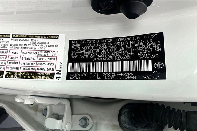 Used 2020 Toyota C-HR LE FWD image 17