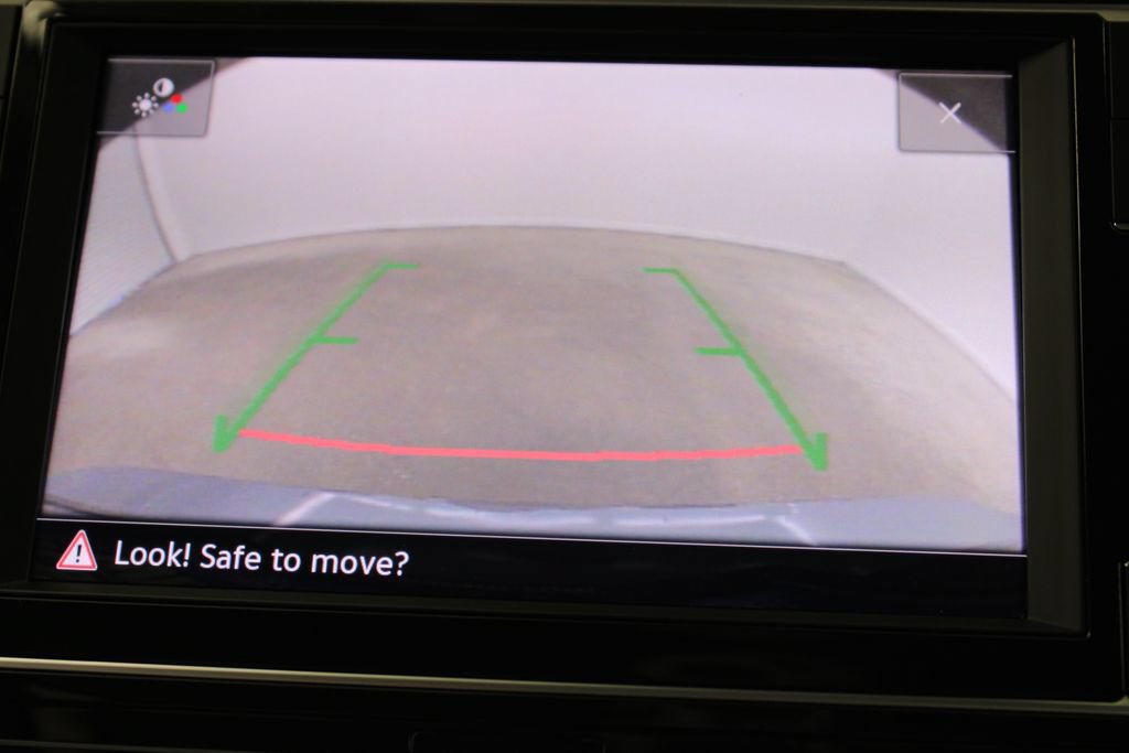 Used 2024 Volkswagen Jetta SE FWD image 13