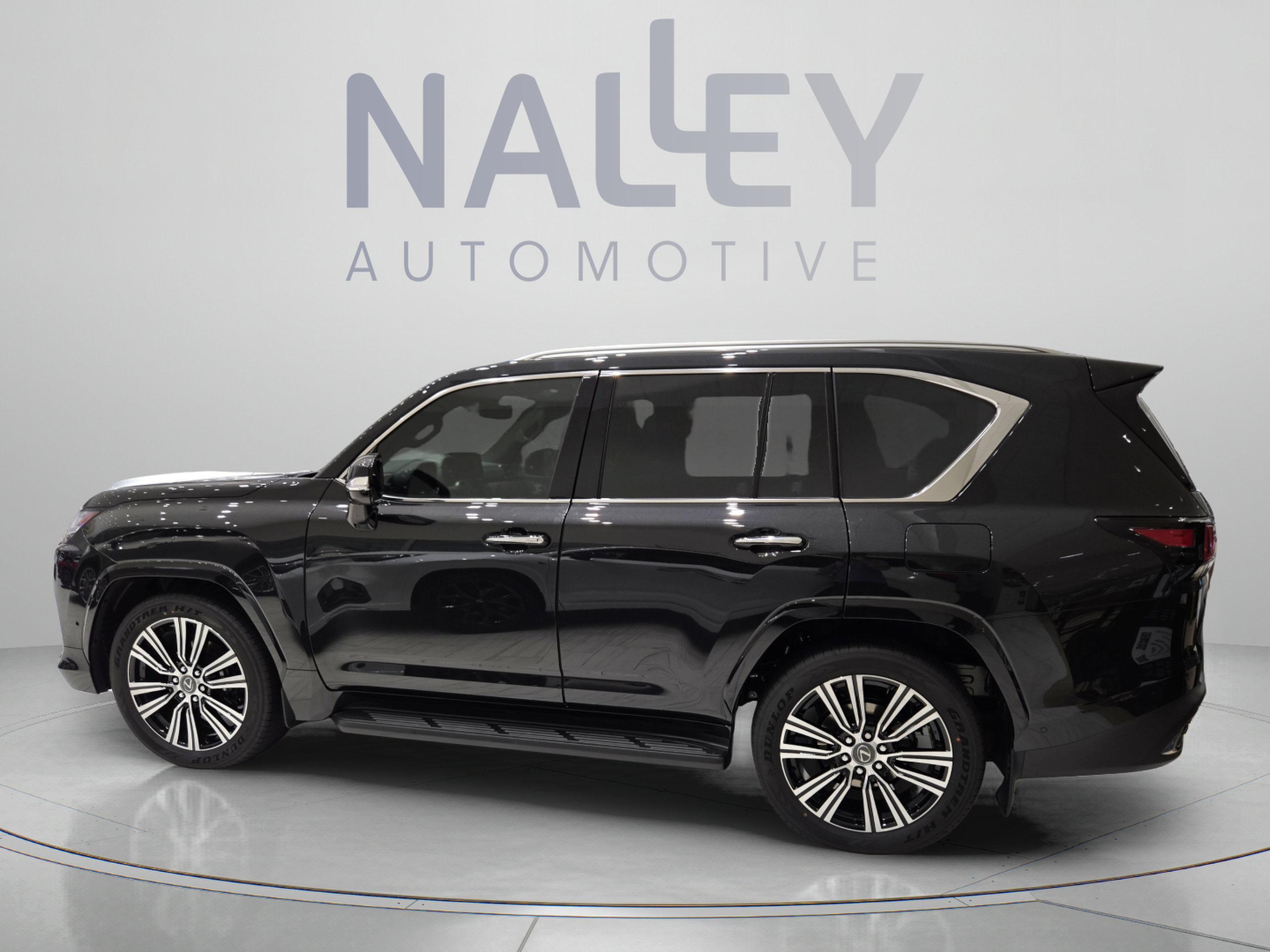 New 2026 Lexus LX 700h Luxury AWD/4WD image 2