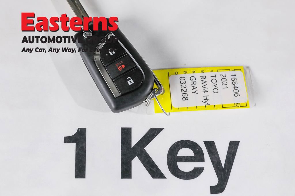 Used 2021 Toyota RAV4 LE image 25