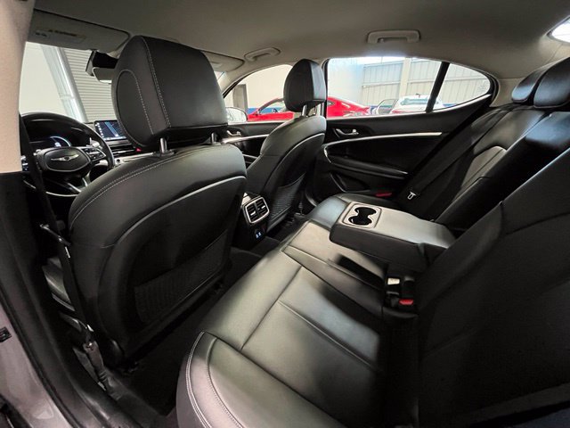 Used 2025 Genesis G70 2.5T RWD image 15