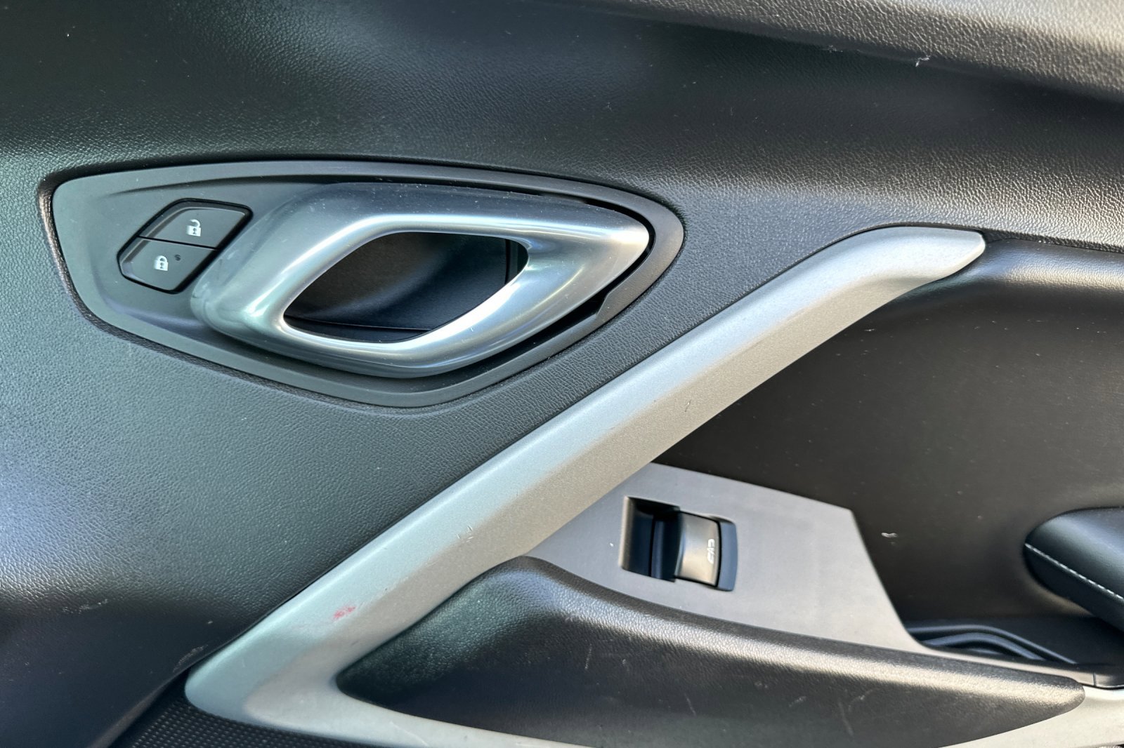 Used 2018 Chevrolet Camaro SS image 20