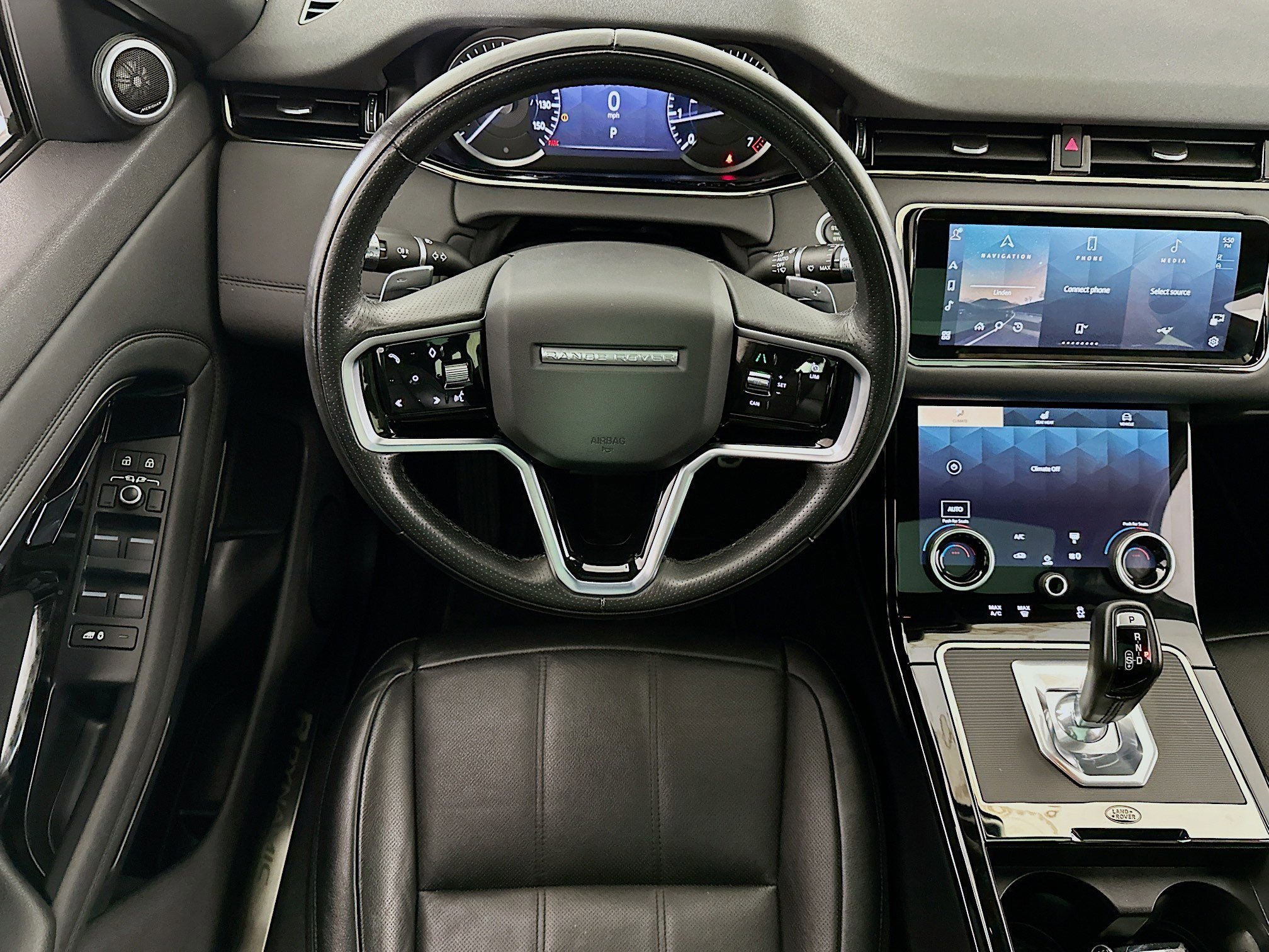 Used 2022 Land Rover Range Rover Evoque R-Dynamic S image 21