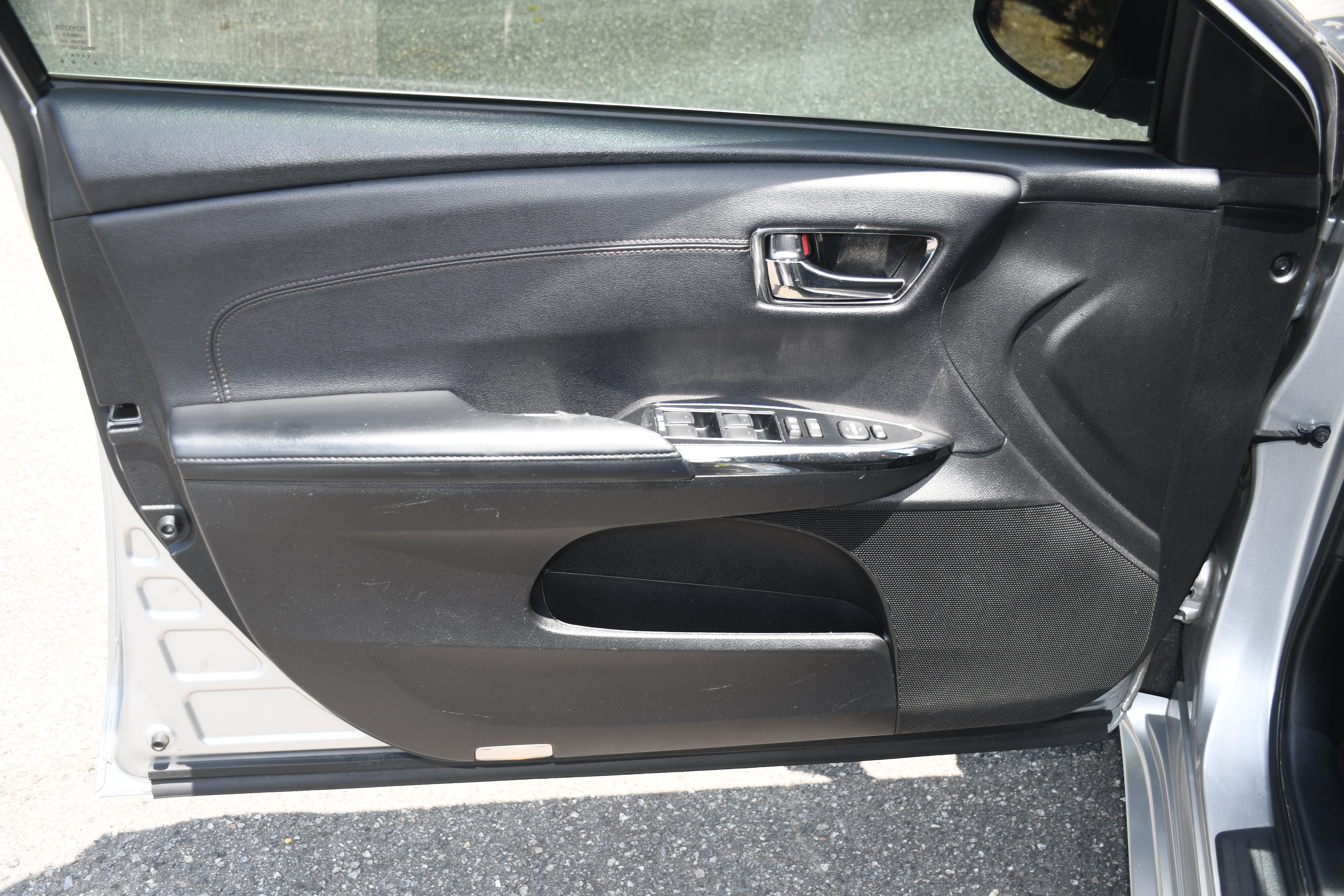 Used 2018 Toyota Avalon XLE FWD image 9