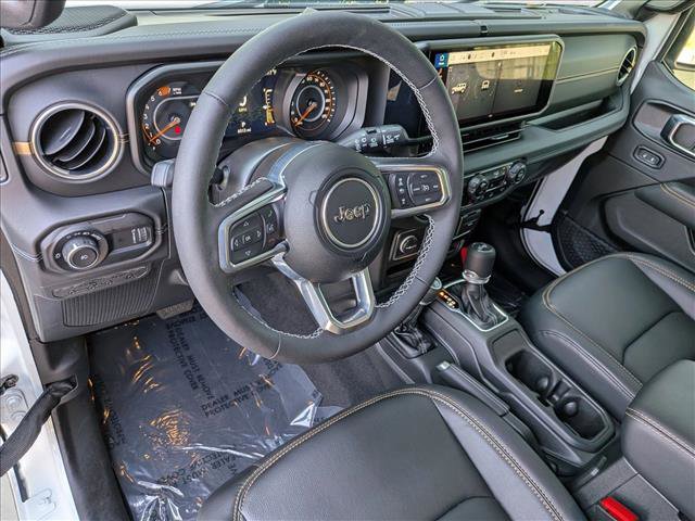 Used 2025 Jeep Wrangler Sahara w/ Safety Group image 10