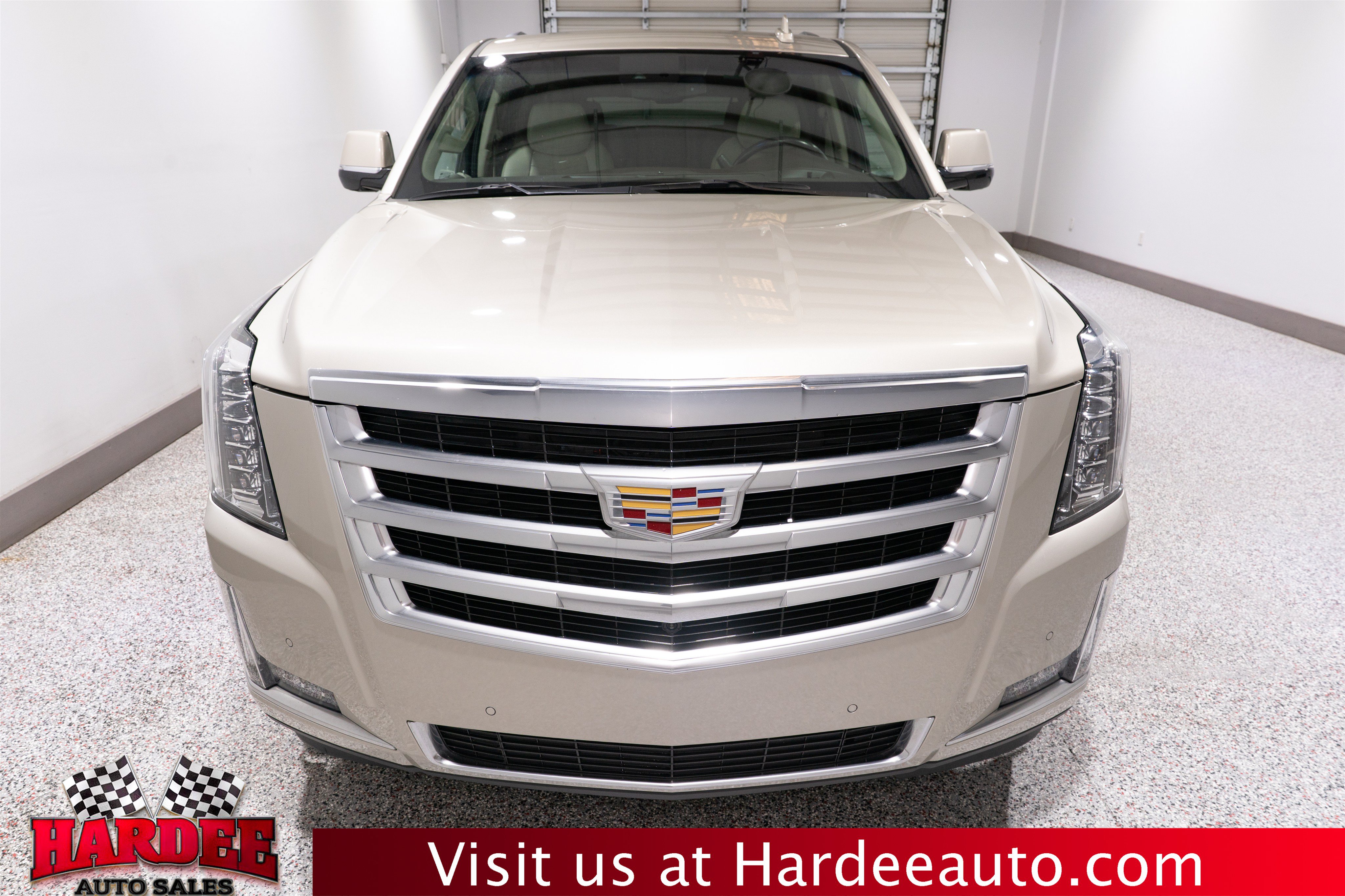 Used 2016 Cadillac Escalade Luxury RWD image 7