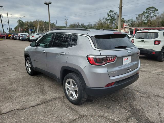 Used 2024 Jeep Compass Latitude w/ Altitude Special Edition image 3