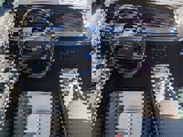 New 2026 Cadillac Vistiq Sport w/ LPO, Floor Liner Package image 17