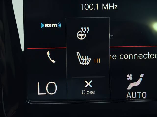 Used 2018 Volvo XC60 T5 R-Design w/ Convenience Package AWD/4WD image 29