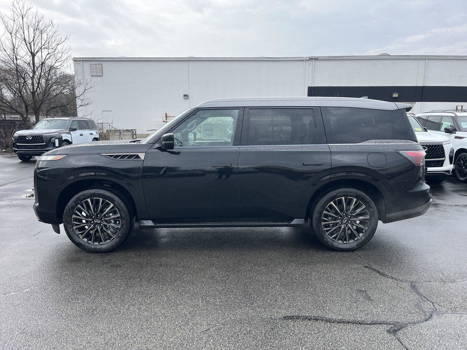 New 2026 INFINITI QX80 Autograph w/ Premium Cargo Package image 6